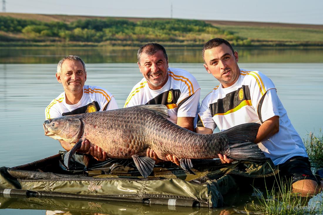 FOTO: RECORD! Medie de 23,92 kg din 5 pesti la Champions Challenge Sarulesti 2015.
